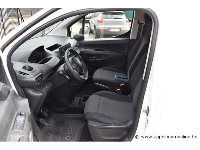 Lichte vrachtwagen peugeot, partner, datum eerste insch 16/07/2019, vr3efbhwbkn528454, 1560cm³, 55kw, diesel, euro 6b, kilometerstand 361413km - afbeelding 11 van  12