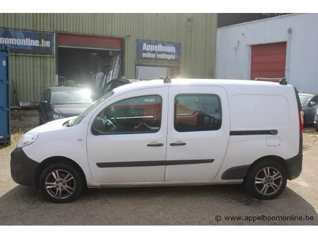 Lichte vrachtwagen renault kangoo,diesel, 1461cm³,66kw,1e inschr 02/5/17, vf1fw51m158176494, 168931km, co²-uitstoot ng, euro6b, kenteken i (ii ontbreekt), gelijkvormigheidsattest, keuring tot 22/9/24, 1sleutel - afbeelding 8 van  16