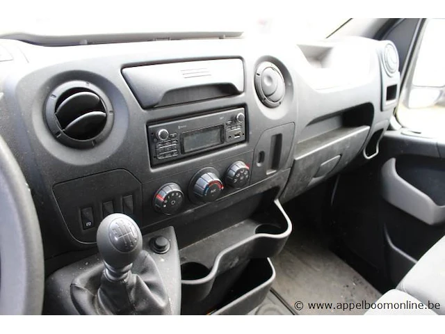 Lichte vrachtwagen renault master, 2299cm³,107kw, 1e inschr 22/1/18, vf1vb000959372552, 66925km, co²-uitstoot 192g/km,euro6b,kenteken i+ii, gelijkvormigheiidsattest, keuring na, 2sleutels - afbeelding 5 van  20