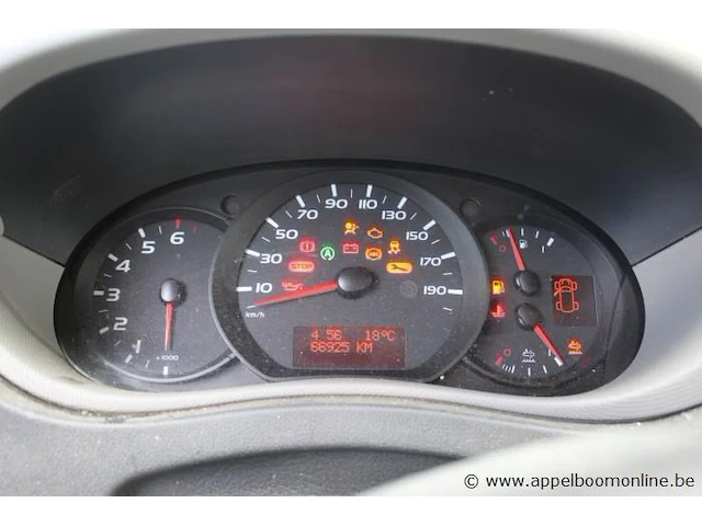 Lichte vrachtwagen renault master, 2299cm³,107kw, 1e inschr 22/1/18, vf1vb000959372552, 66925km, co²-uitstoot 192g/km,euro6b,kenteken i+ii, gelijkvormigheiidsattest, keuring na, 2sleutels - afbeelding 6 van  20