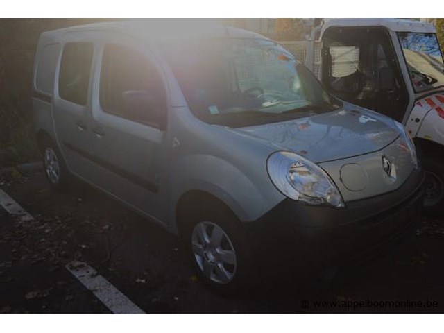 Lichte vrachtwagen renault z e oo, datum 1ste inschrijving 12/9/2013, chassisnummer vf1w0zbc46608787, 58491km, euro 5, elektrisch, kenteken i+ii, gelijkvormigheidssattest - afbeelding 1 van  13