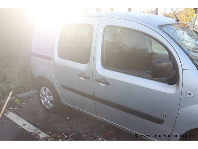 Lichte vrachtwagen renault z e oo, datum 1ste inschrijving 12/9/2013, chassisnummer vf1w0zbc46608787, 58491km, euro 5, elektrisch, kenteken i+ii, gelijkvormigheidssattest - afbeelding 6 van  13