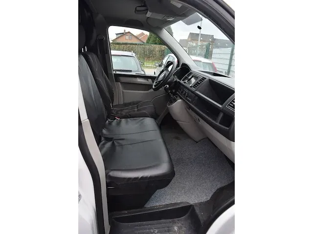 Lichte vrachtwagen volkswagen transporter, type 7j0, variant gcxgb280x0, versie nnfm52z1116nvr217mmg3rl6323, ch.nr. wv1zzz7hzjh155330, bj. 19.06.2018 (sleutel en alle boorddocumenten) - afbeelding 3 van  38