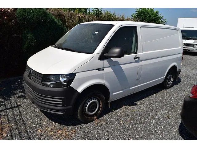 Lichte vrachtwagen volkswagen transporter, type 7j0, variant gcxgb280x0, versie nnfm52z1116nvr217mmg3rl6323, ch.nr. wv1zzz7hzjh155330, bj. 19.06.2018 (sleutel en alle boorddocumenten) - afbeelding 1 van  38