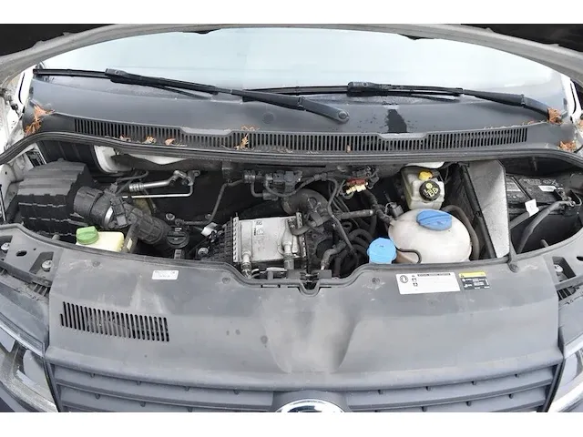 Lichte vrachtwagen volkswagen transporter, type 7j0, variant gcxgb280x0, versie nnfm52z1116nvr217mmg3rl6323, ch.nr. wv1zzz7hzjh155330, bj. 19.06.2018 (sleutel en alle boorddocumenten) - afbeelding 13 van  38