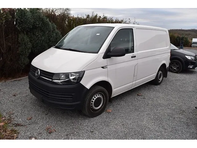 Lichte vrachtwagen volkswagen transporter, type 7j0, variant gcxgb280x0, versie nnfm52z1116nvr217mmg3rl6323, ch.nr. wv1zzz7hzjh155330, bj. 19.06.2018 (sleutel en alle boorddocumenten) - afbeelding 16 van  38