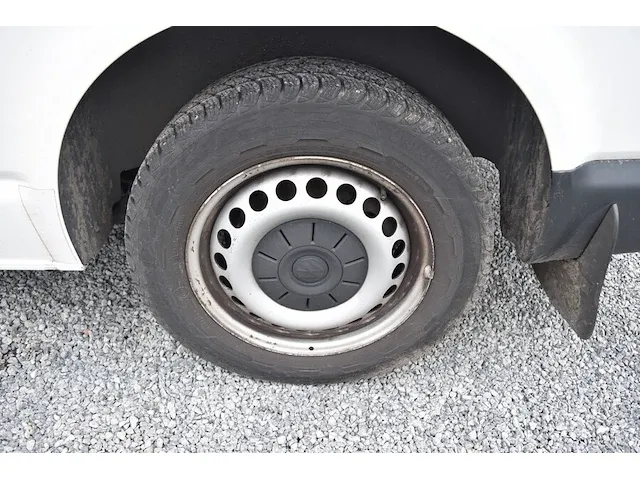 Lichte vrachtwagen volkswagen transporter, type 7j0, variant gcxgb280x0, versie nnfm52z1116nvr217mmg3rl6323, ch.nr. wv1zzz7hzjh155330, bj. 19.06.2018 (sleutel en alle boorddocumenten) - afbeelding 12 van  38