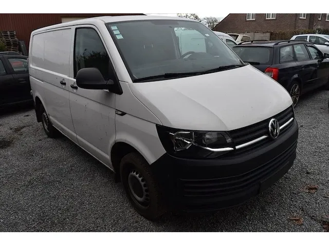 Lichte vrachtwagen volkswagen transporter, type 7j0, variant gcxgb280x0, versie nnfm52z1116nvr217mmg3rl6323, ch.nr. wv1zzz7hzjh155330, bj. 19.06.2018 (sleutel en alle boorddocumenten) - afbeelding 28 van  38