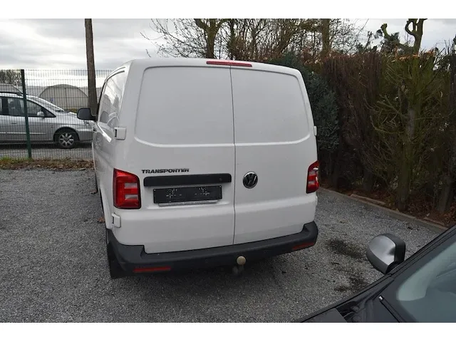 Lichte vrachtwagen volkswagen transporter, type 7j0, variant gcxgb280x0, versie nnfm52z1116nvr217mmg3rl6323, ch.nr. wv1zzz7hzjh155330, bj. 19.06.2018 (sleutel en alle boorddocumenten) - afbeelding 30 van  38