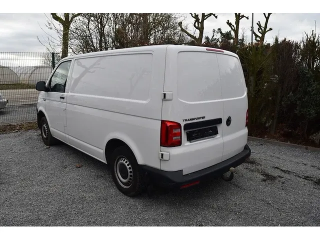Lichte vrachtwagen volkswagen transporter, type 7j0, variant gcxgb280x0, versie nnfm52z1116nvr217mmg3rl6323, ch.nr. wv1zzz7hzjh155330, bj. 19.06.2018 (sleutel en alle boorddocumenten) - afbeelding 31 van  38