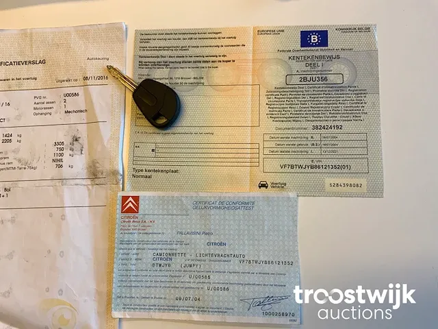 Lichte vrachtwagen - afbeelding 5 van  10