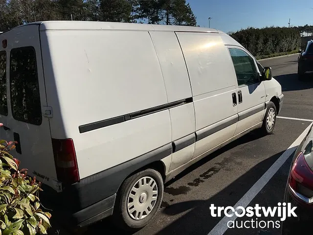 Lichte vrachtwagen - afbeelding 8 van  10