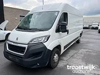 Lichte vrachtwagen - afbeelding 1 van  13