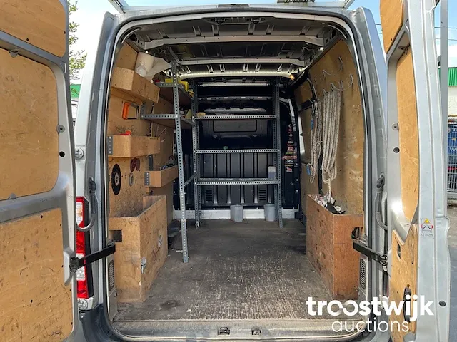 Lichte vrachtwagen - afbeelding 2 van  12