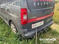 Lichte vrachtwagen - afbeelding 4 van  16