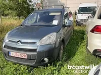 Lichte vrachtwagen - afbeelding 1 van  16
