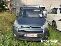Lichte vrachtwagen - afbeelding 9 van  16