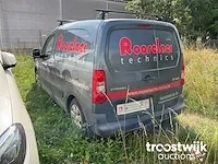 Lichte vrachtwagen - afbeelding 13 van  16