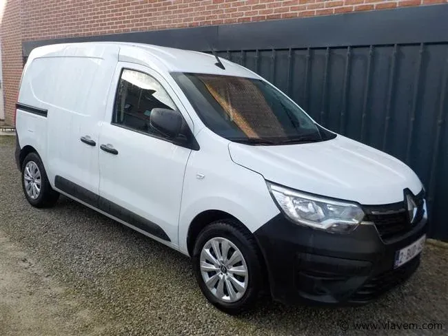 Lichte vrachtwagens dacia dokker, ford transit connect en renault express