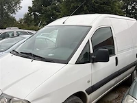 Lichte vrachtwagen - afbeelding 2 van  7