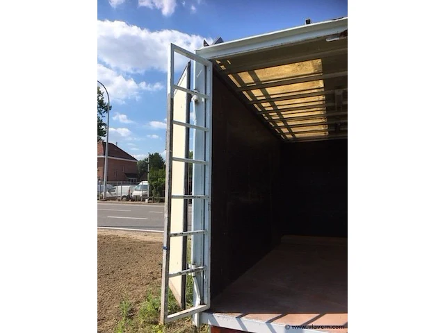 Lichte vrachtwagen - afbeelding 5 van  13