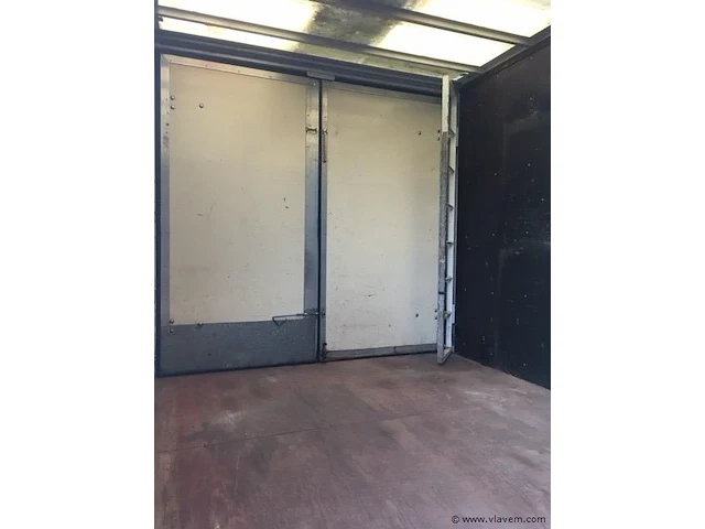Lichte vrachtwagen - afbeelding 11 van  13