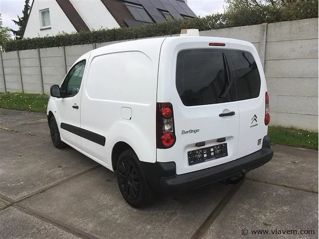 Lichte vrachtwagen - afbeelding 7 van  14