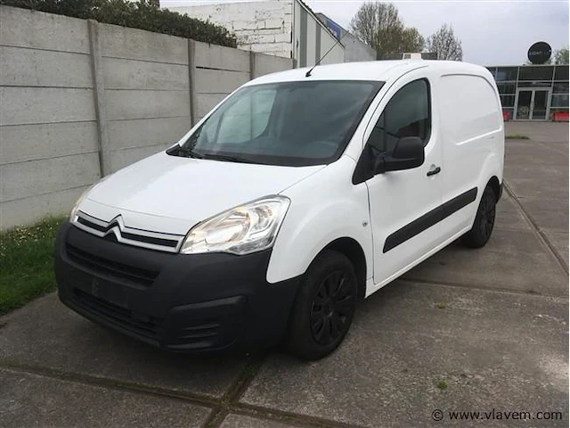 Lichte vrachtwagen - afbeelding 10 van  14