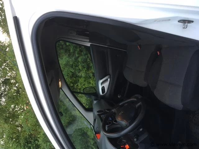 Lichte vrachtwagen - afbeelding 6 van  16
