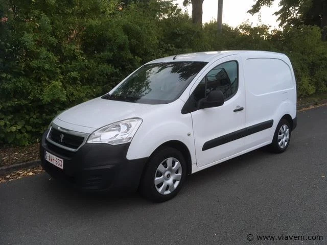 Lichte vrachtwagen - afbeelding 9 van  16