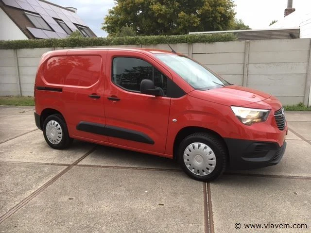 Lichte vrachtwagen - afbeelding 1 van  20