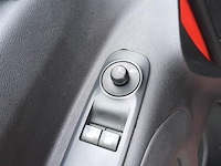 Lichte vrachtwagen - afbeelding 2 van  16