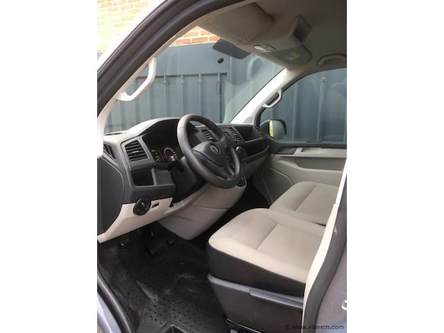 Lichte vrachtwagen - afbeelding 9 van  17