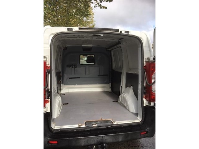 Lichte vrachtwagen - afbeelding 3 van  16