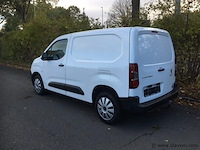 Lichte vrachtwagen - afbeelding 23 van  25