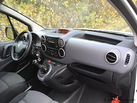 Lichte vrachtwagen - afbeelding 4 van  16