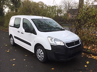 Lichte vrachtwagen - afbeelding 1 van  16