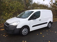 Lichte vrachtwagen - afbeelding 12 van  16