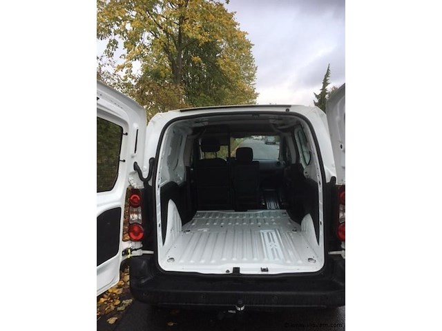 Lichte vrachtwagen - afbeelding 14 van  16