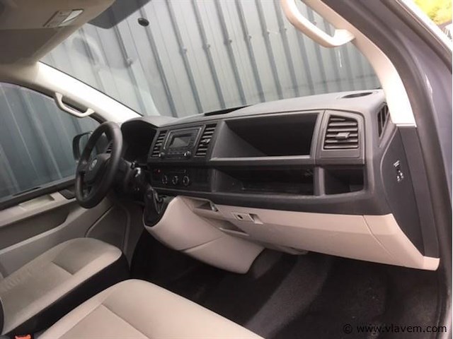 Lichte vrachtwagen - afbeelding 4 van  17