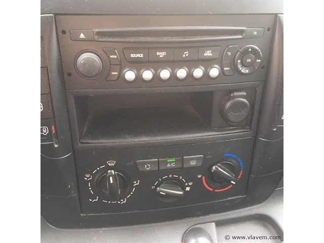 Lichte vrachtwagen - afbeelding 7 van  16