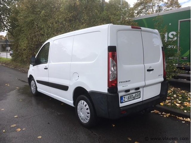 Lichte vrachtwagen - afbeelding 12 van  16