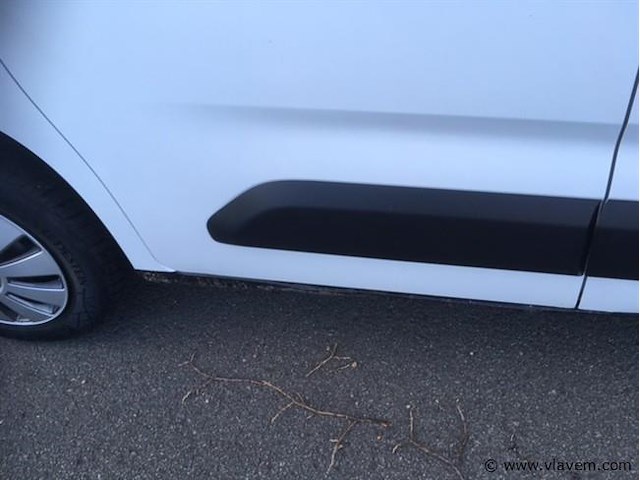 Lichte vrachtwagen - afbeelding 2 van  25