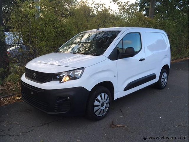 Lichte vrachtwagen - afbeelding 20 van  25