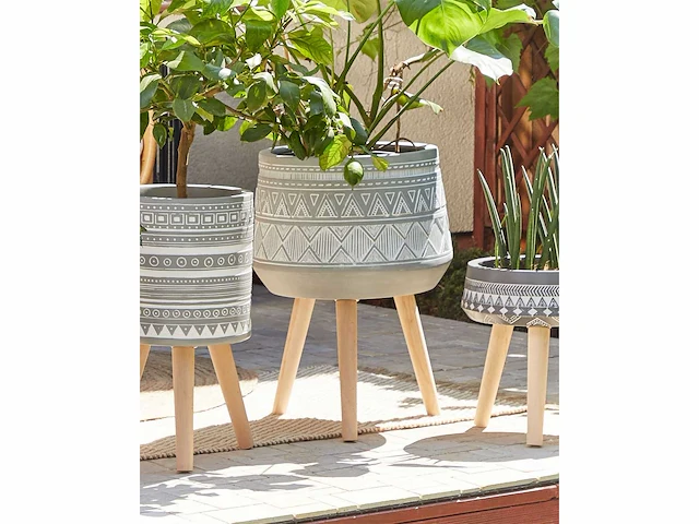 Lichtgrijze bloempot met houten poten 33 cm - afbeelding 1 van  7