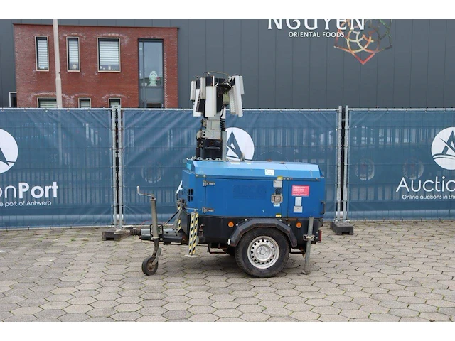 Lichtmast towerlight vb9lr-1451 2012 - afbeelding 1 van  1