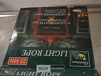 Lichtsnoer rood 25m - afbeelding 2 van  3