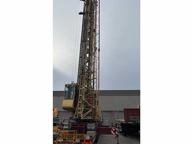 Liebherr - 2011 - mk88 - mobiele torenkraan - afbeelding 3 van  29