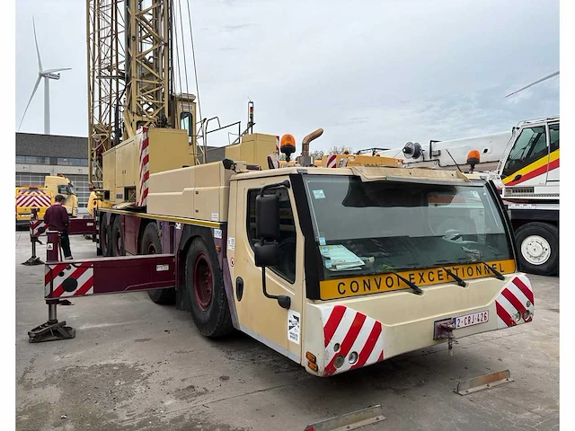Liebherr - 2011 - mk88 - mobiele torenkraan - afbeelding 26 van  29