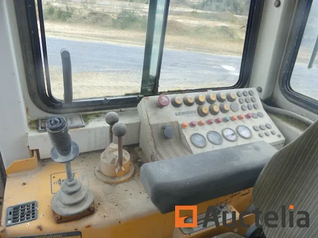 Liebherr bull pusher pr 742 - afbeelding 4 van  15